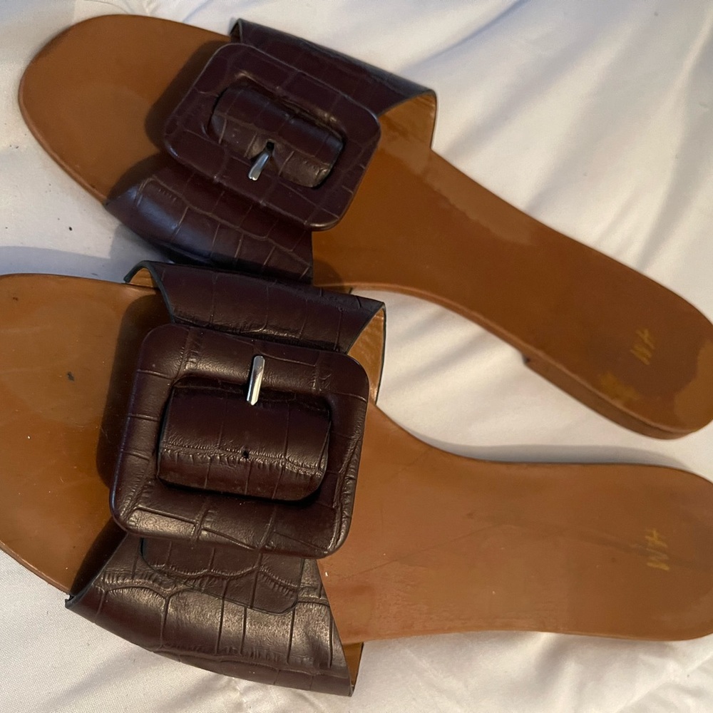 H and M buckle slides